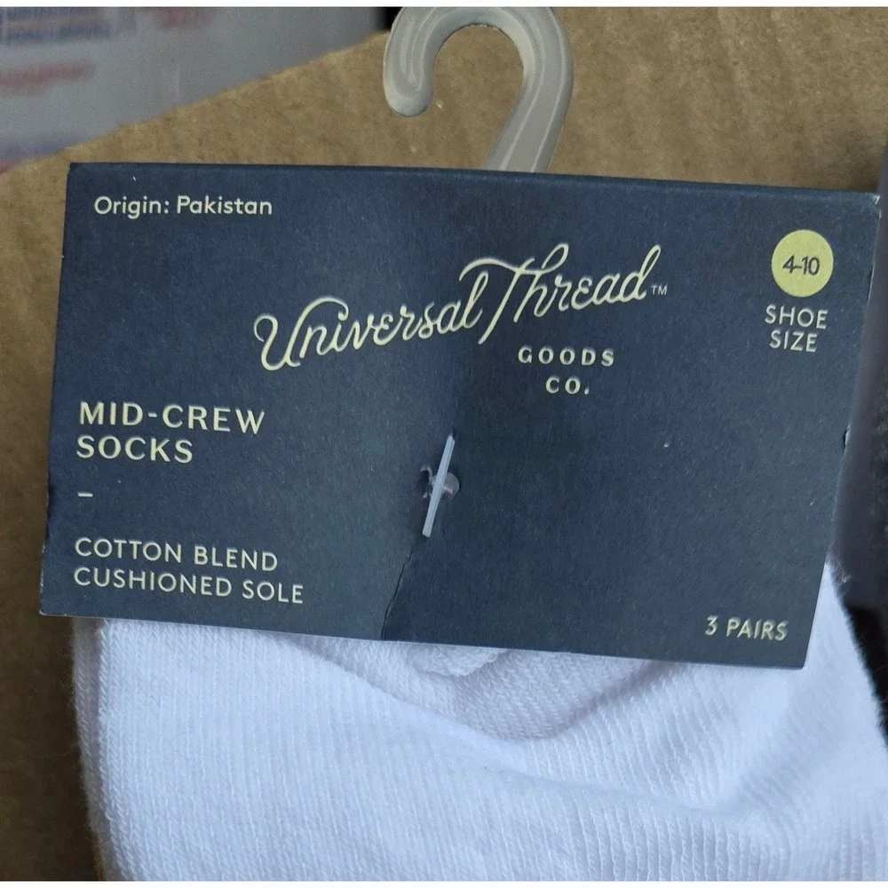 Universal Thread 6 Pairs Mid-Crew Socks Cotton Blend4-10